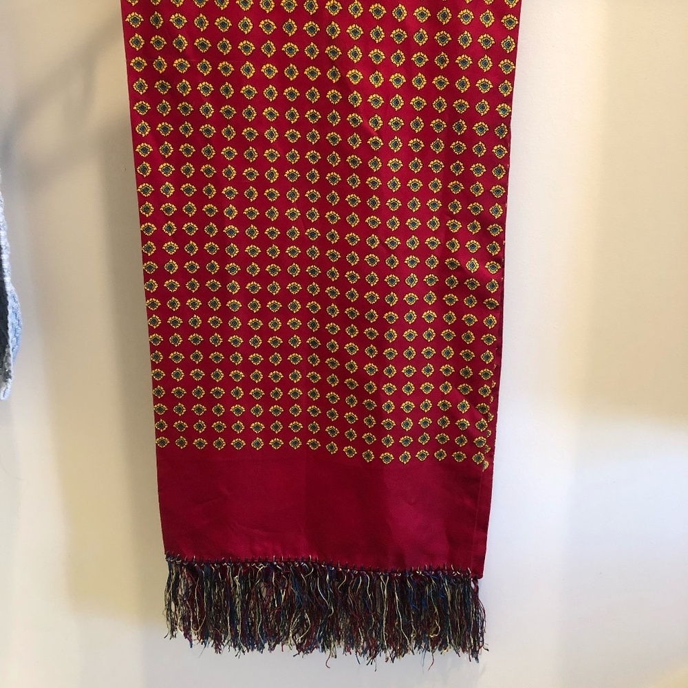 Gorgeous Vintage 100% Silk Scarf, imported